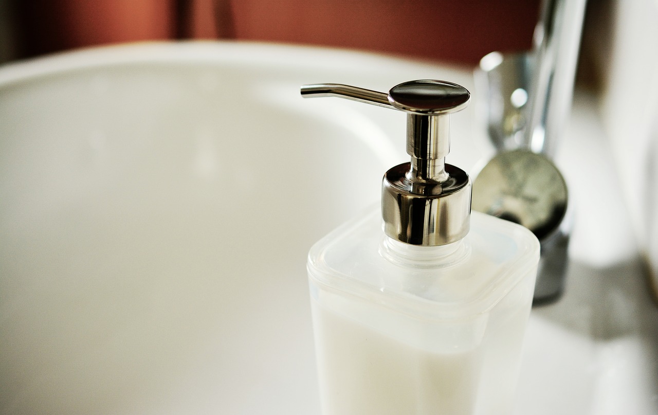 永遠の命題！？トイレの個室に手洗いはつける？つけない？新築設備あるある